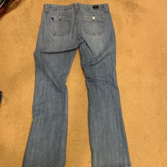 STS women’s low waisted flare jeans - Picture 3 of 3